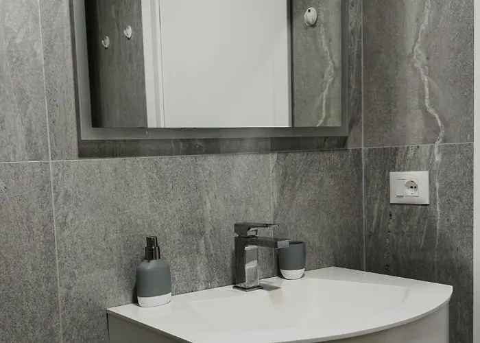 Incasso Center * Tirana